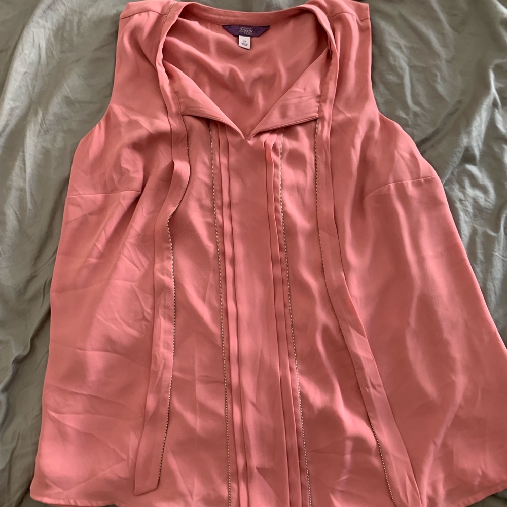 Reposh🥳🤩 Coral Flowy Top